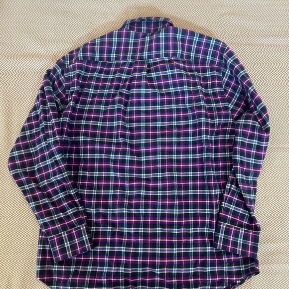 Vineyard vines flannel NWOT - Picture 4 of 4